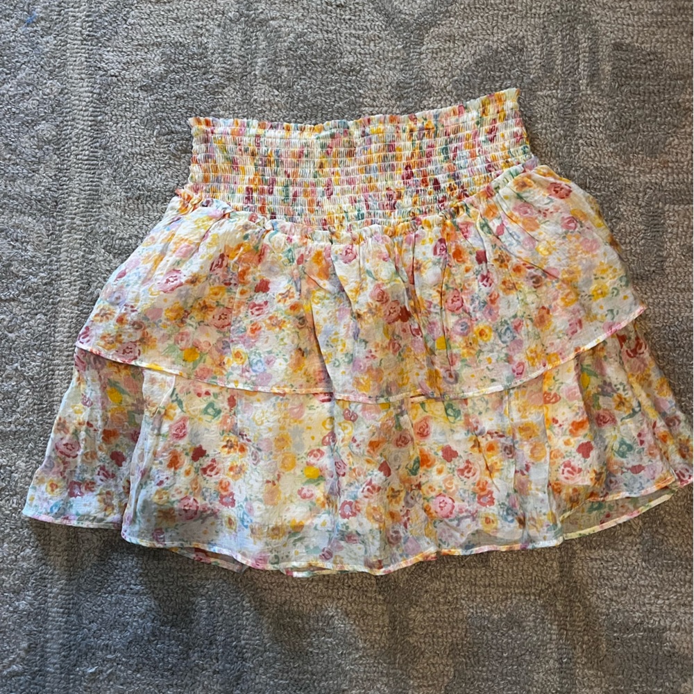 multicolored floral mini skirt - size medium - altard state